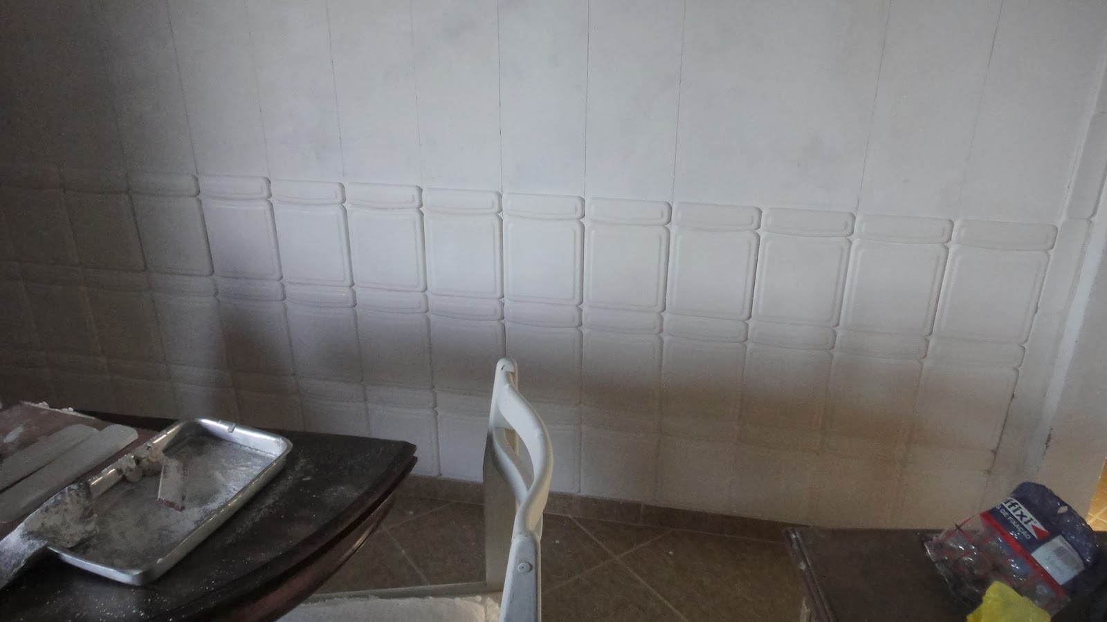 Colocando Placas de Gesso na Parede da Sala