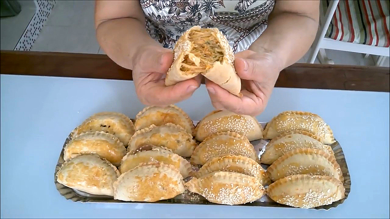 Pastelzinho de Forno com Massa de Kefir