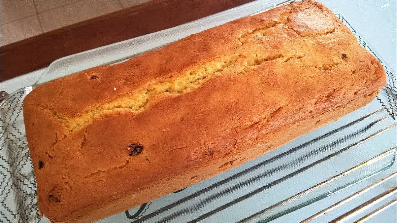 Bolo de Kefir com Passas