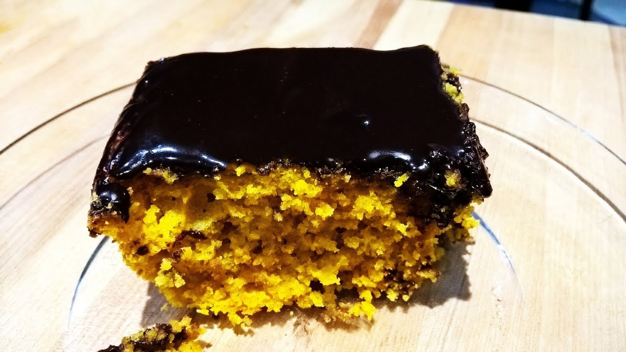 Bolo de Cenoura com Chocolate sem Glúten