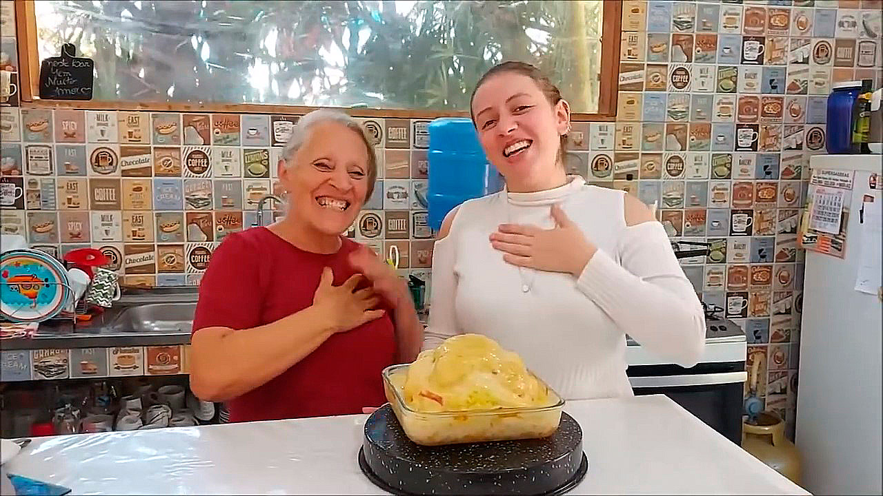 Couve-flor recheada com presunto e queijo