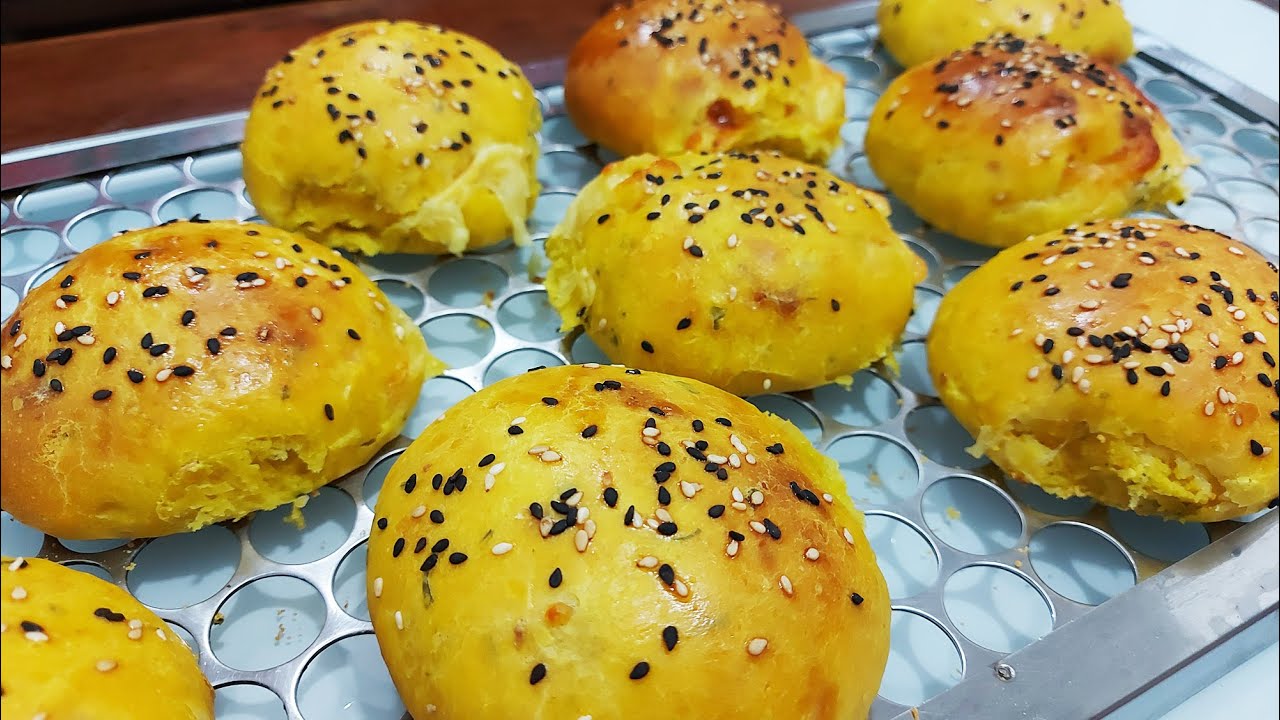 Pão de Abobora com Recheio de Queijo