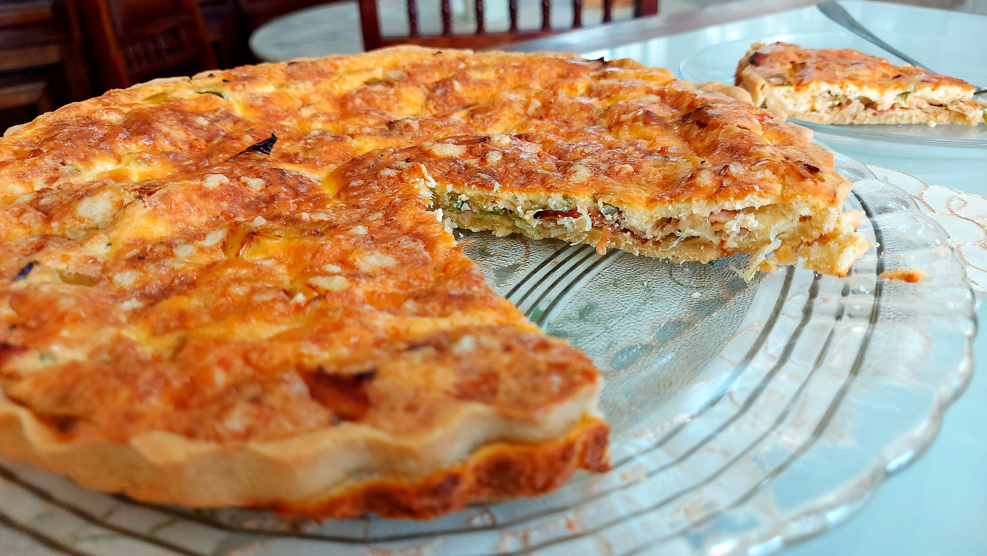 Quiche de Alho-Poró com Bacon Cremosa e Fácil
