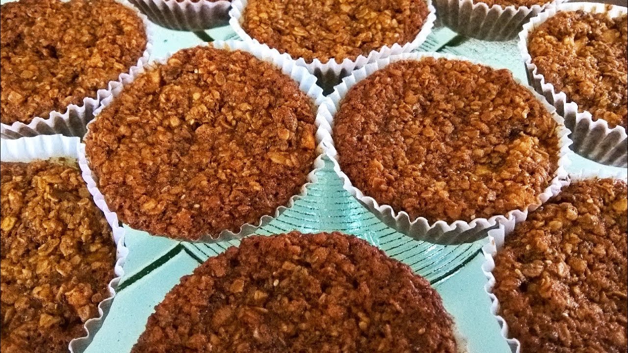 Bolinho de Aveia e Chia com Banana e Maçã