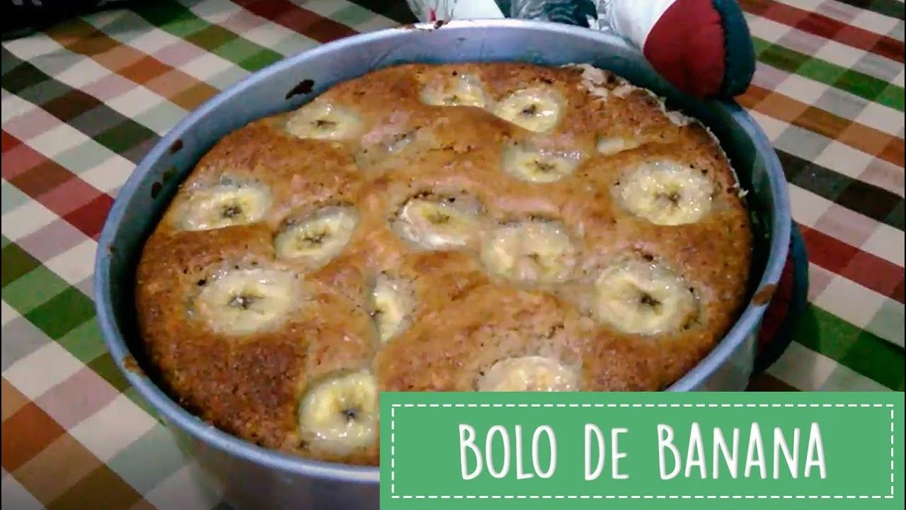 bolinho de banana com canela