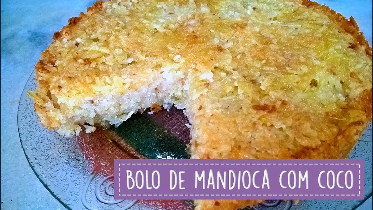 Bolo de Mandioca Ralada com Coco