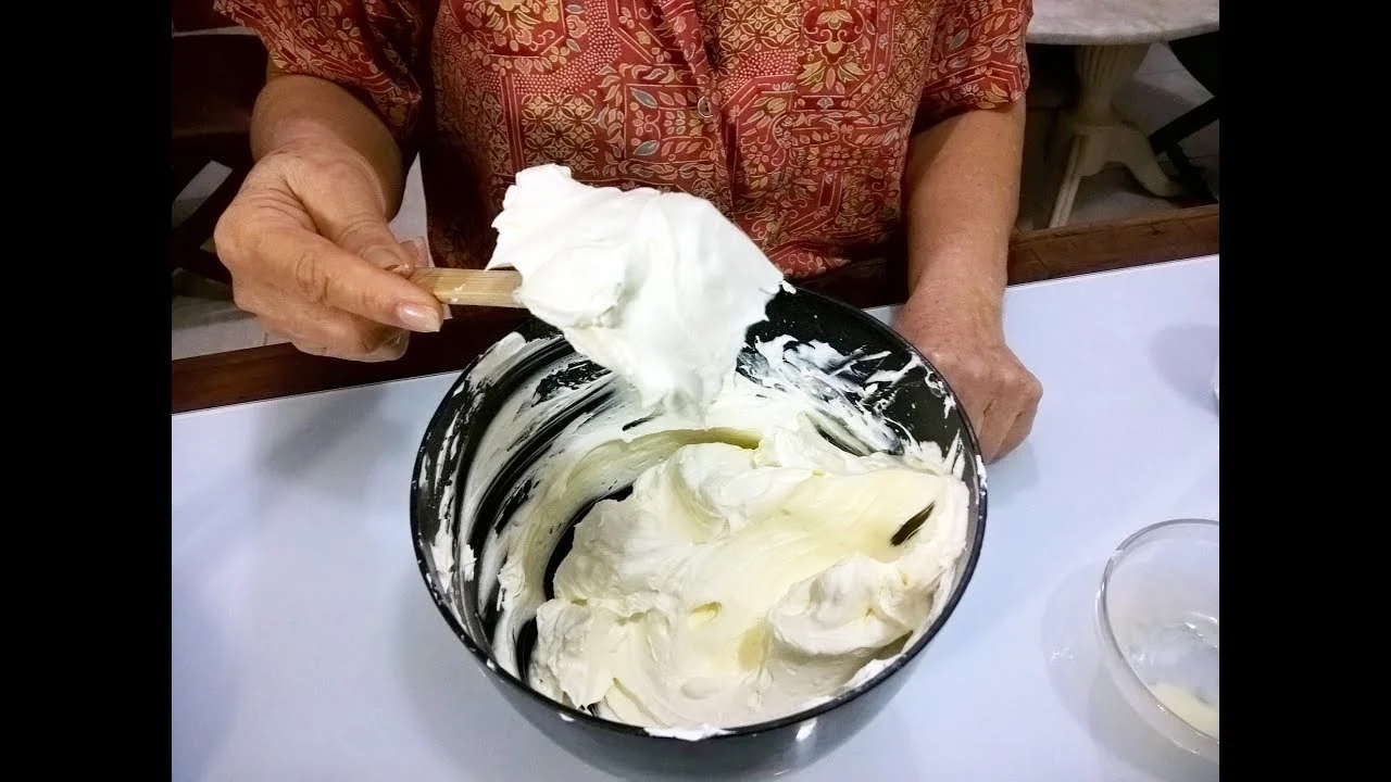 Como Fazer Chantininho Perfeito: Receita Fácil, Estável e Saborosa