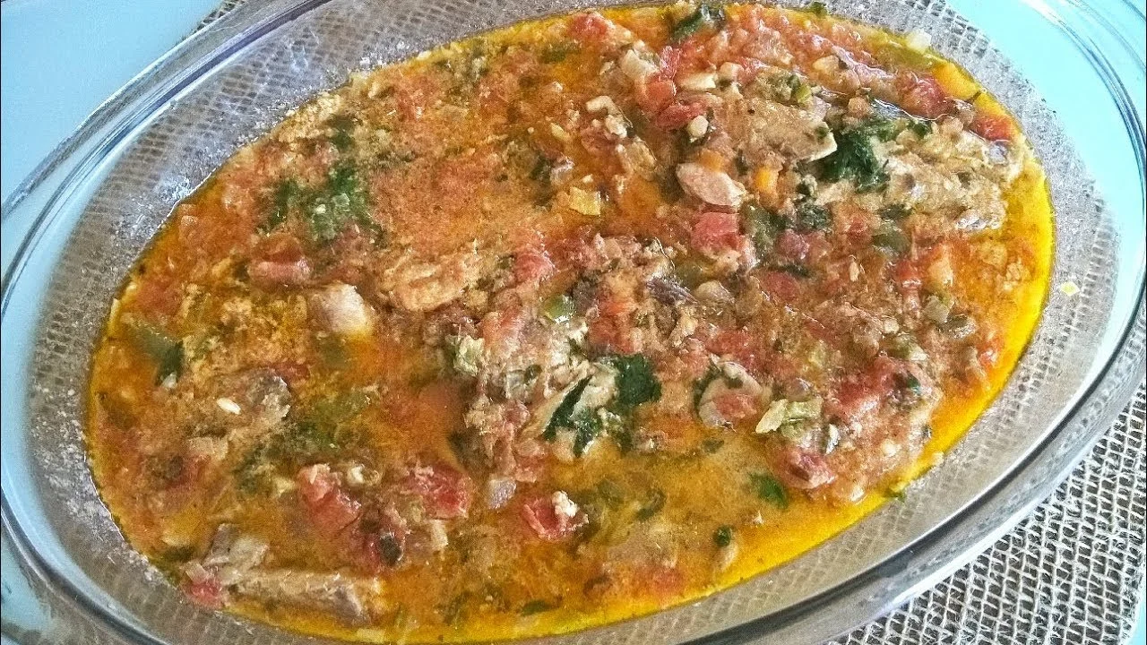 Peixe cavalinha ao molho de leite de coco