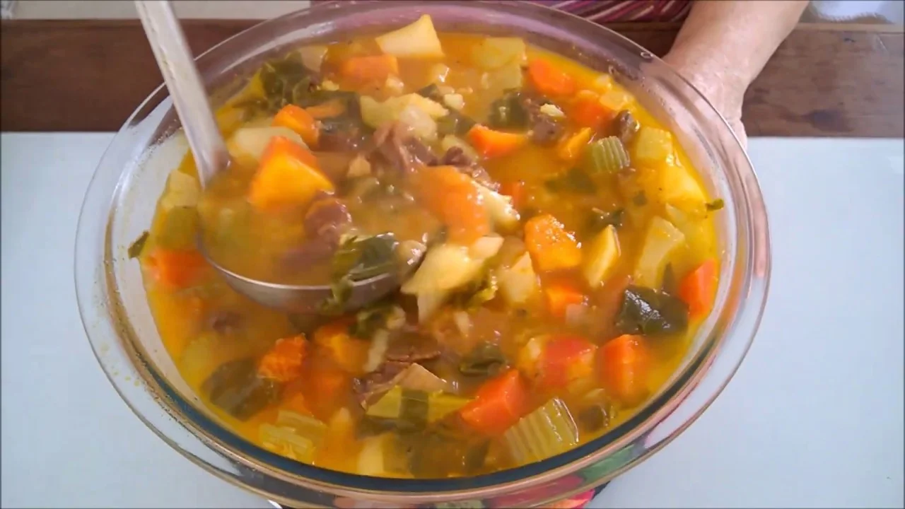 Sopão de Legumes com Picadinho de Carne