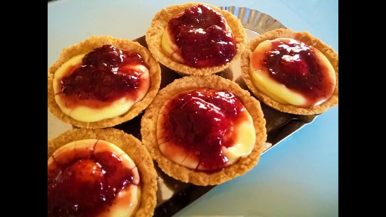tarteletes de morango com creme