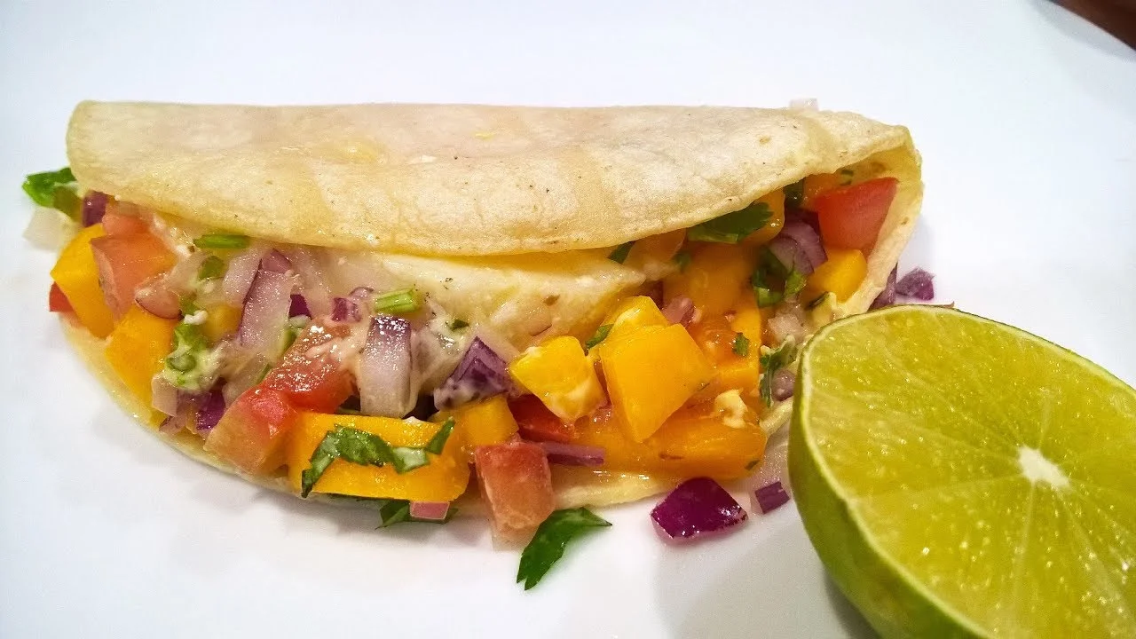 Tacos de Peixe com Salada de Manga: Receita Leve e Saborosa