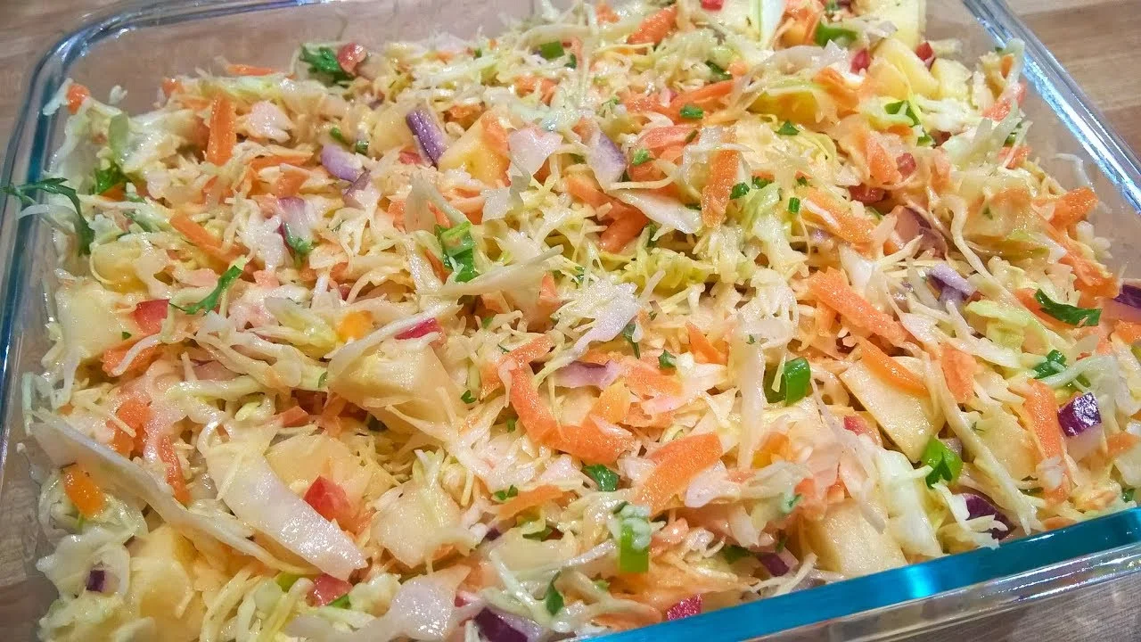 salada de repolho com creme de leite