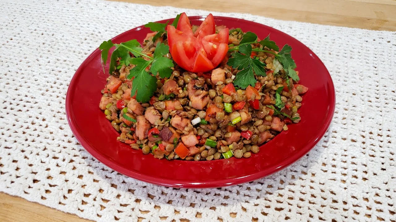 salada de lentilha com presunto