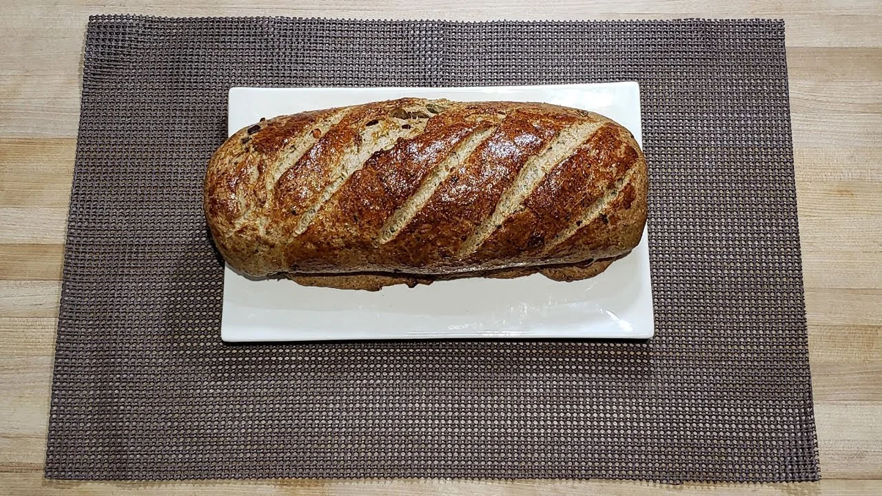 Pão integral com temperos secos