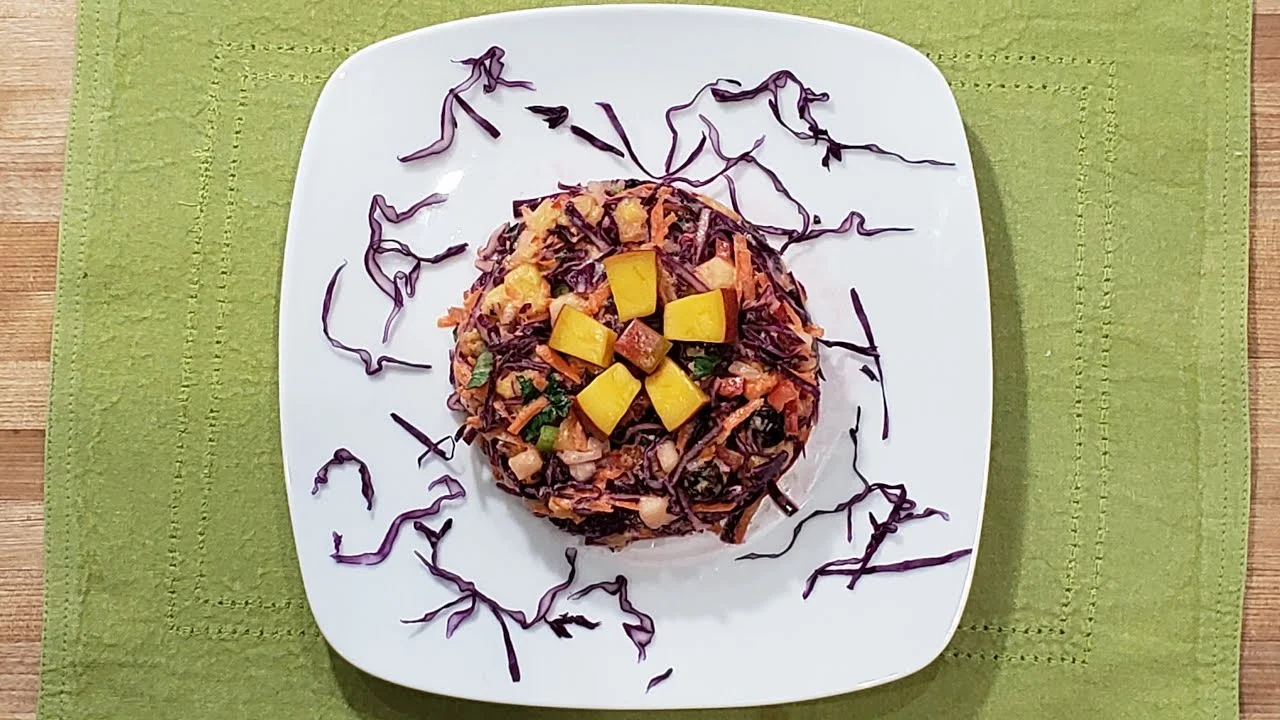 salada de repolho roxo