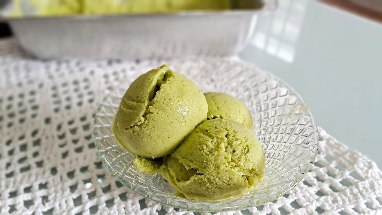 Sorvete de Abacate com Limão Cremoso, Natural e Refrescante!