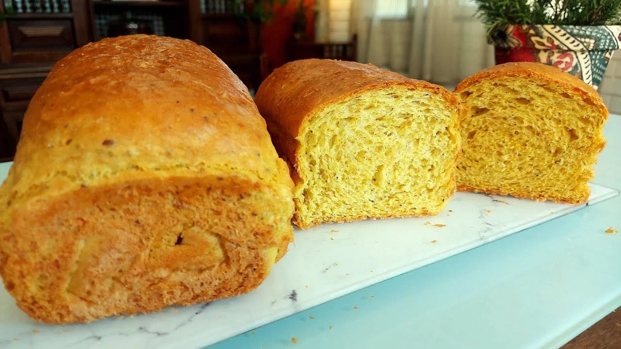 Pão de Açafrão com Sementes: Caseiro, Macio e Nutritivo
