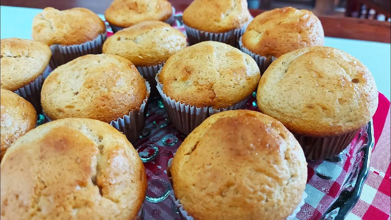 Bolinhos de Maçã com Uva Passa e Canela: Fofinhos e Deliciosos