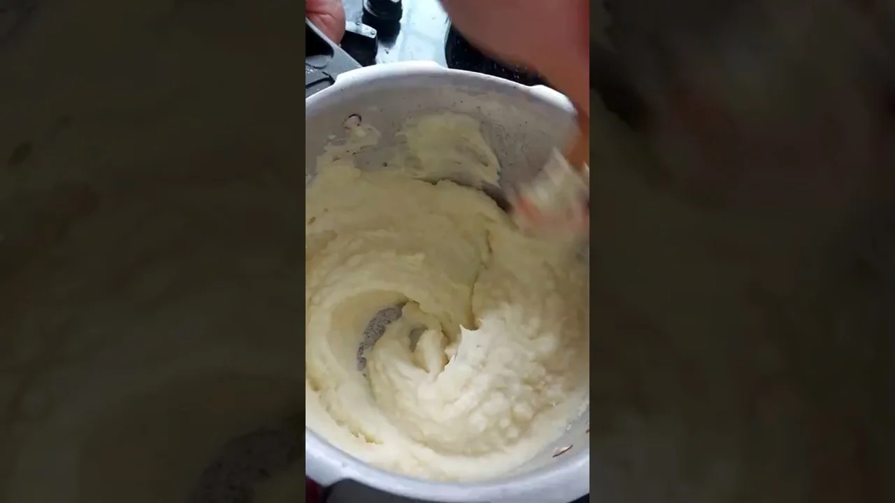 Purê de batata cremoso com truque do leite em pó